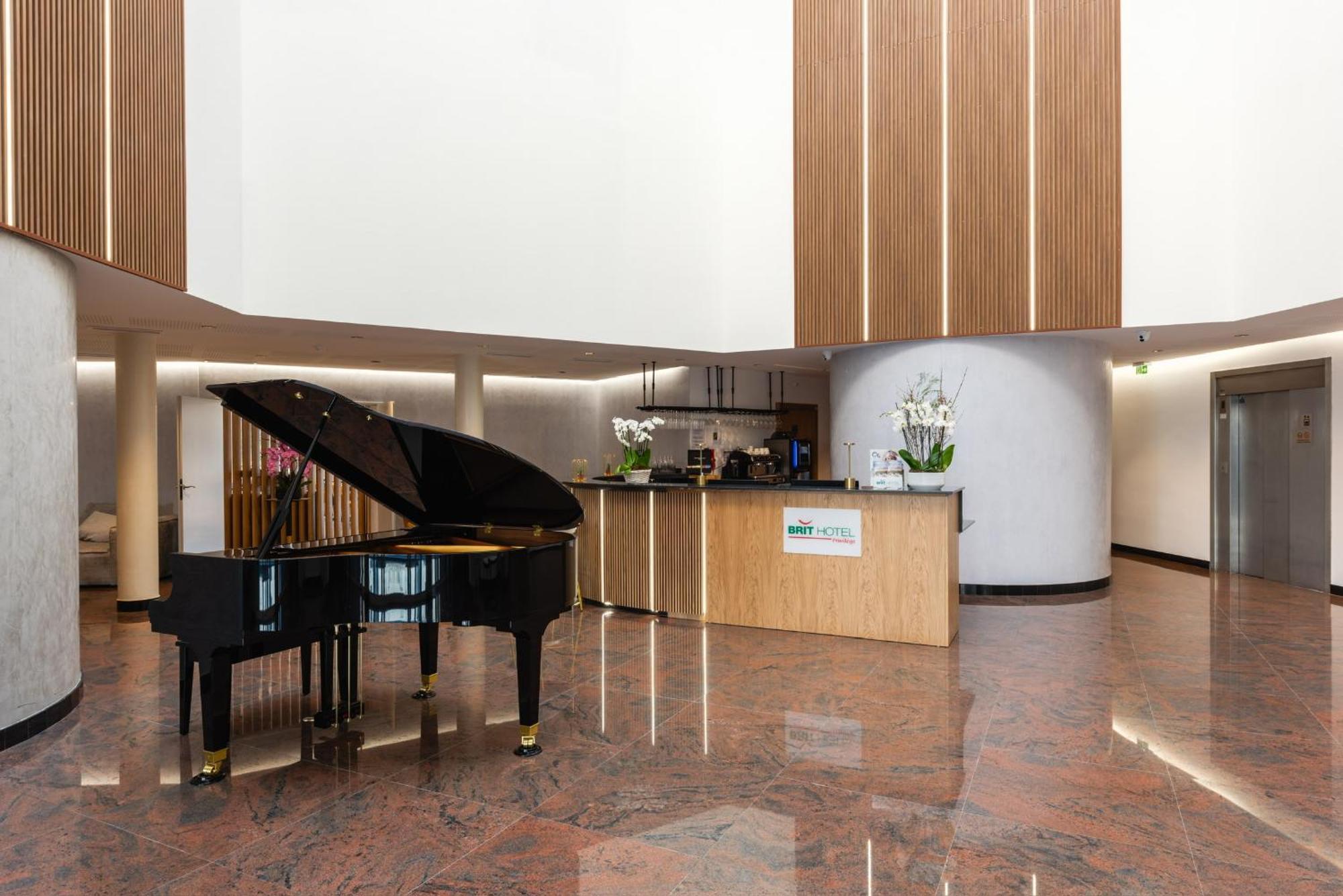 Brit Hotel Privilege Paris Rosny-Sous-Bois Zewnętrze zdjęcie