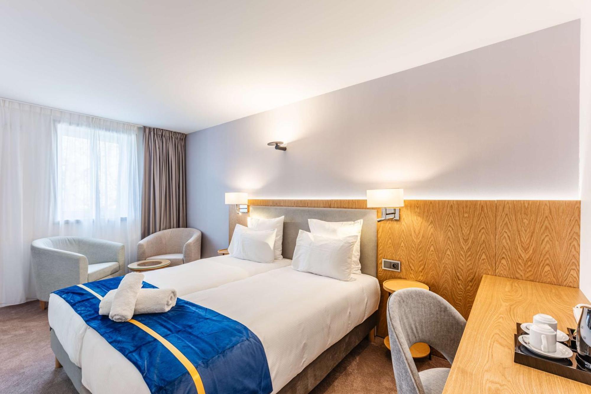 Brit Hotel Privilege Paris Rosny-Sous-Bois Zewnętrze zdjęcie