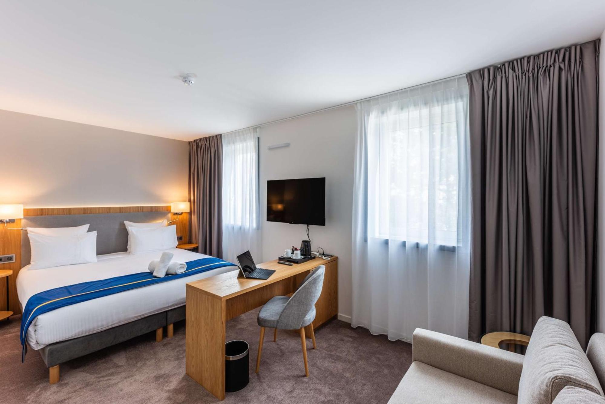 Brit Hotel Privilege Paris Rosny-Sous-Bois Zewnętrze zdjęcie