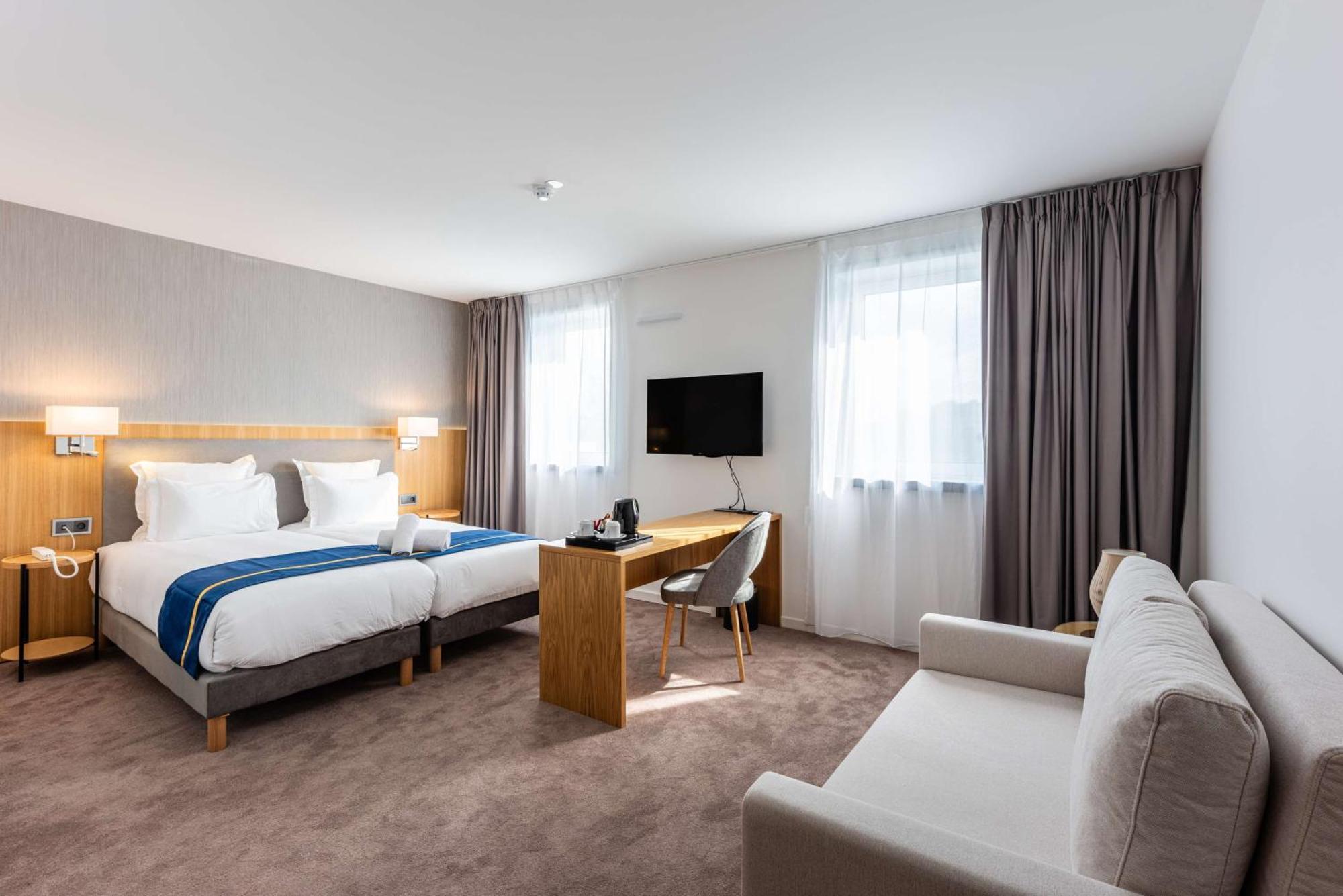 Brit Hotel Privilege Paris Rosny-Sous-Bois Zewnętrze zdjęcie